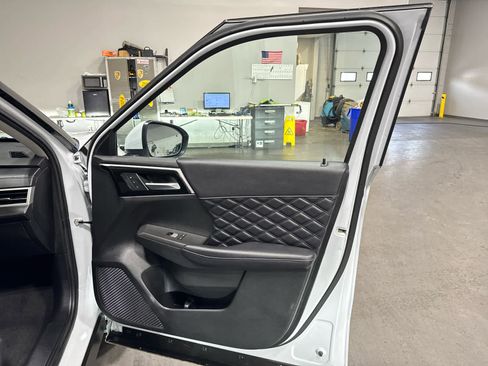 Used 2024 Mitsubishi Outlander SEL image 30