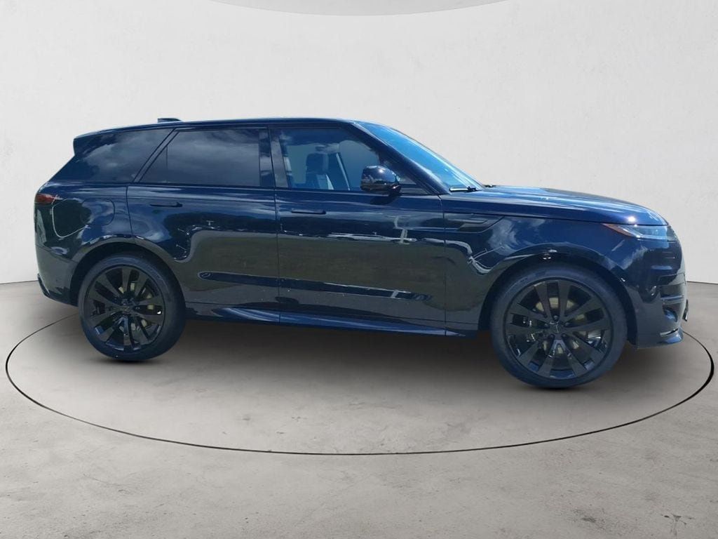 New 2026 Land Rover Range Rover Sport Dynamic SE AWD/4WD image 4