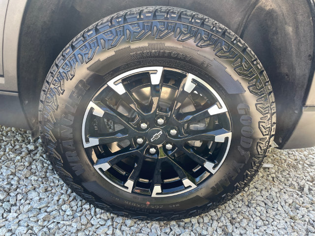 Used 2026 Chevrolet Traverse Z71 w/ LPO, Floor Liner Package AWD/4WD image 19