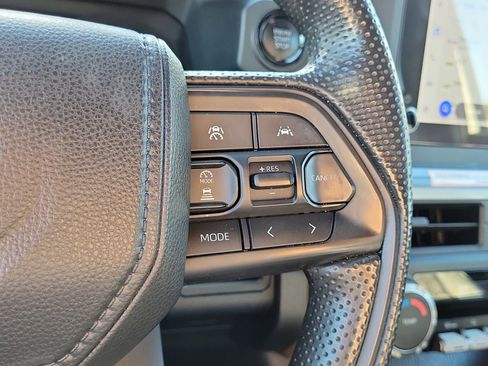 Used 2024 Toyota Tacoma SR5 image 31