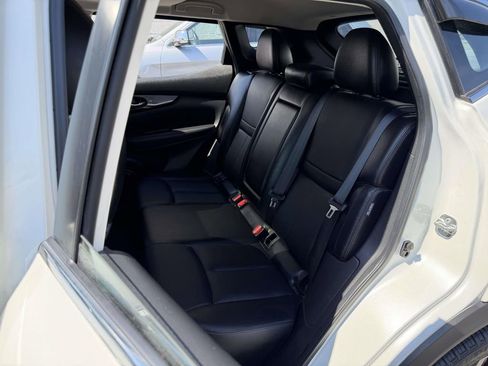 Used 2021 Nissan Rogue Sport SL w/ Premium Package image 25