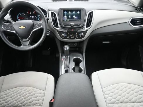 Used 2019 Chevrolet Equinox LS FWD image 19