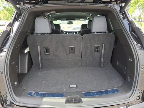 Used 2023 Buick Enclave Essence AWD/4WD image 24