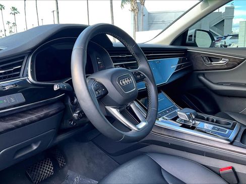 Used 2022 Audi Q8 Premium Plus w/ Premium Plus Package image 18