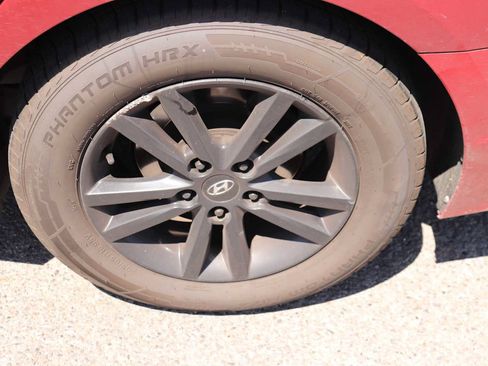 Used 2015 Hyundai Sonata SE FWD image 9