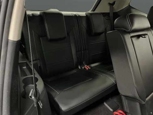 Used 2021 Volkswagen Atlas SE FWD image 30