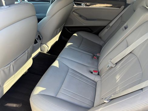 Used 2017 Genesis G80 3.8 w/ Option Group 02 image 27