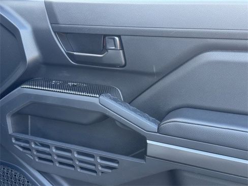 Used 2024 Toyota Tacoma SR5 w/ SR5 Upgrade Package image 29