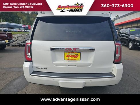 Used 2018 GMC Yukon Denali image 4