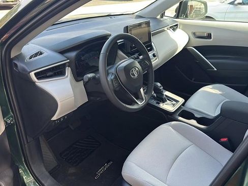 Used 2026 Toyota Corolla Cross LE image 10