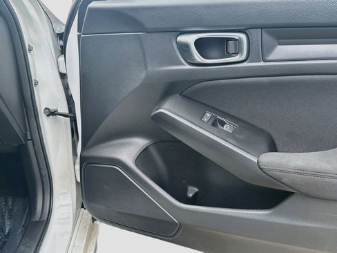 Used 2025 Honda Civic Sport image 30