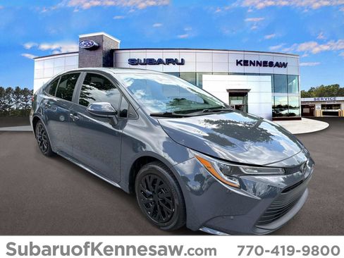 Used 2024 Toyota Corolla LE FWD image 1