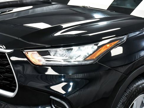 Used 2020 Toyota Highlander L AWD/4WD image 69