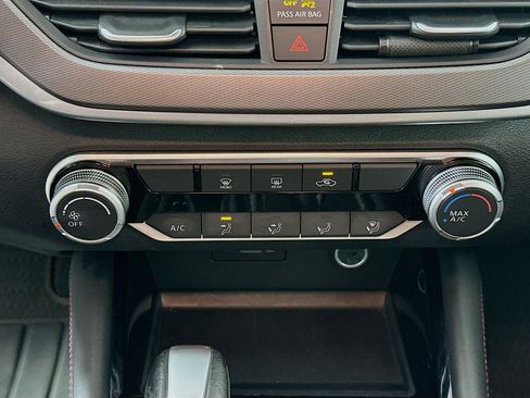 Used 2024 Nissan Altima 2.5 SR image 22