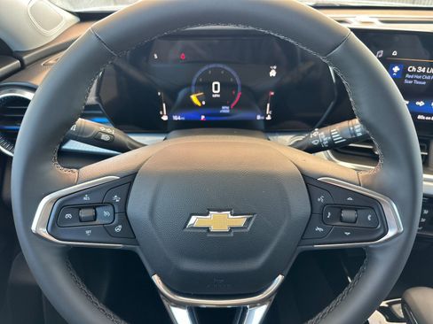 New 2026 Chevrolet Trax LT image 25