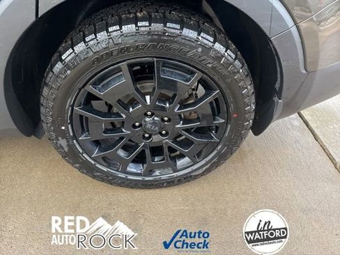 Used 2021 Kia Telluride SX w/ Nightfall Edition Package image 9