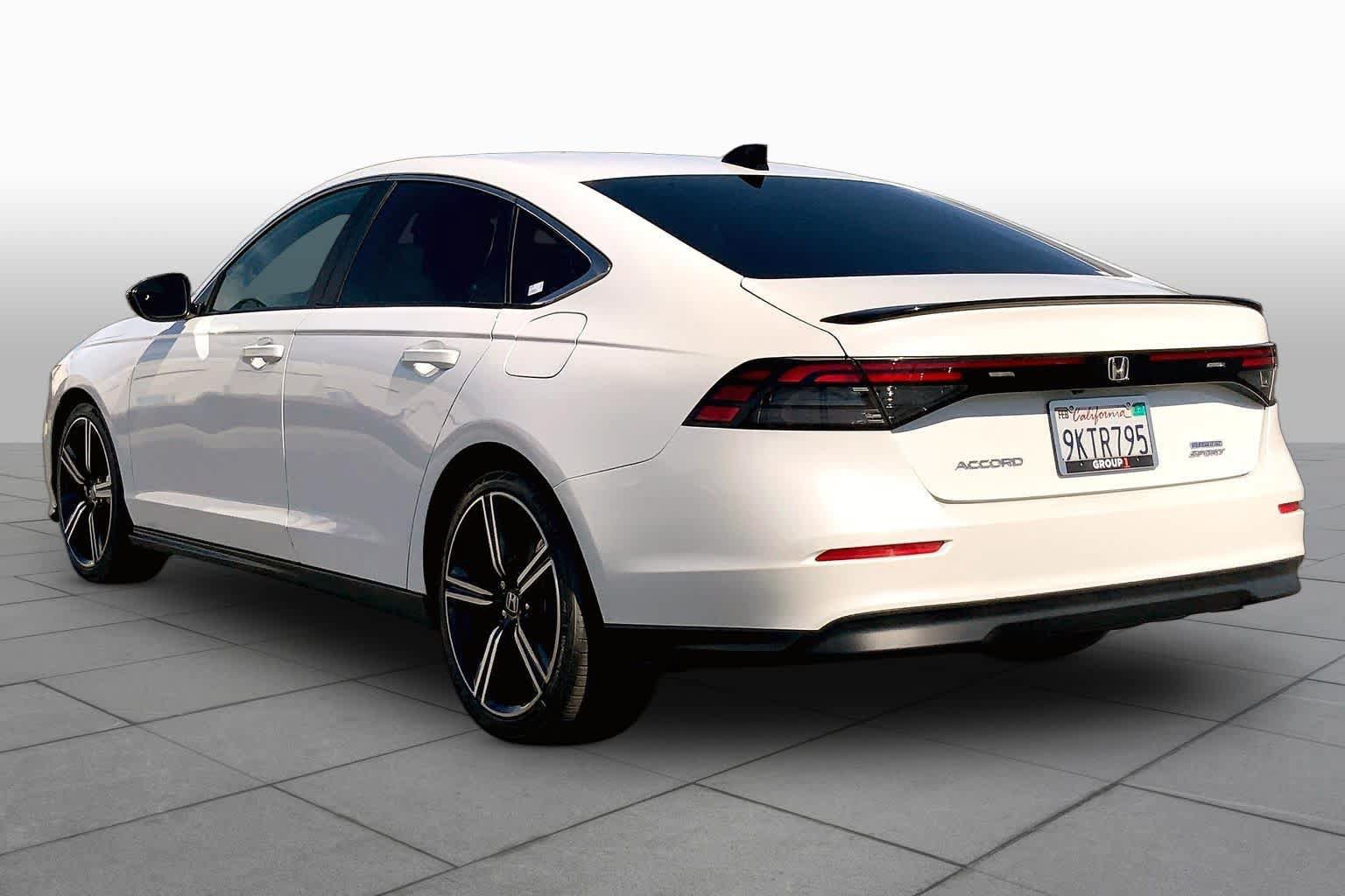 Used 2024 Honda Accord Sport image 11