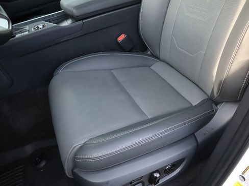 Used 2024 Lexus GX 550 550 Luxury+ 4D Sport Utility image 22