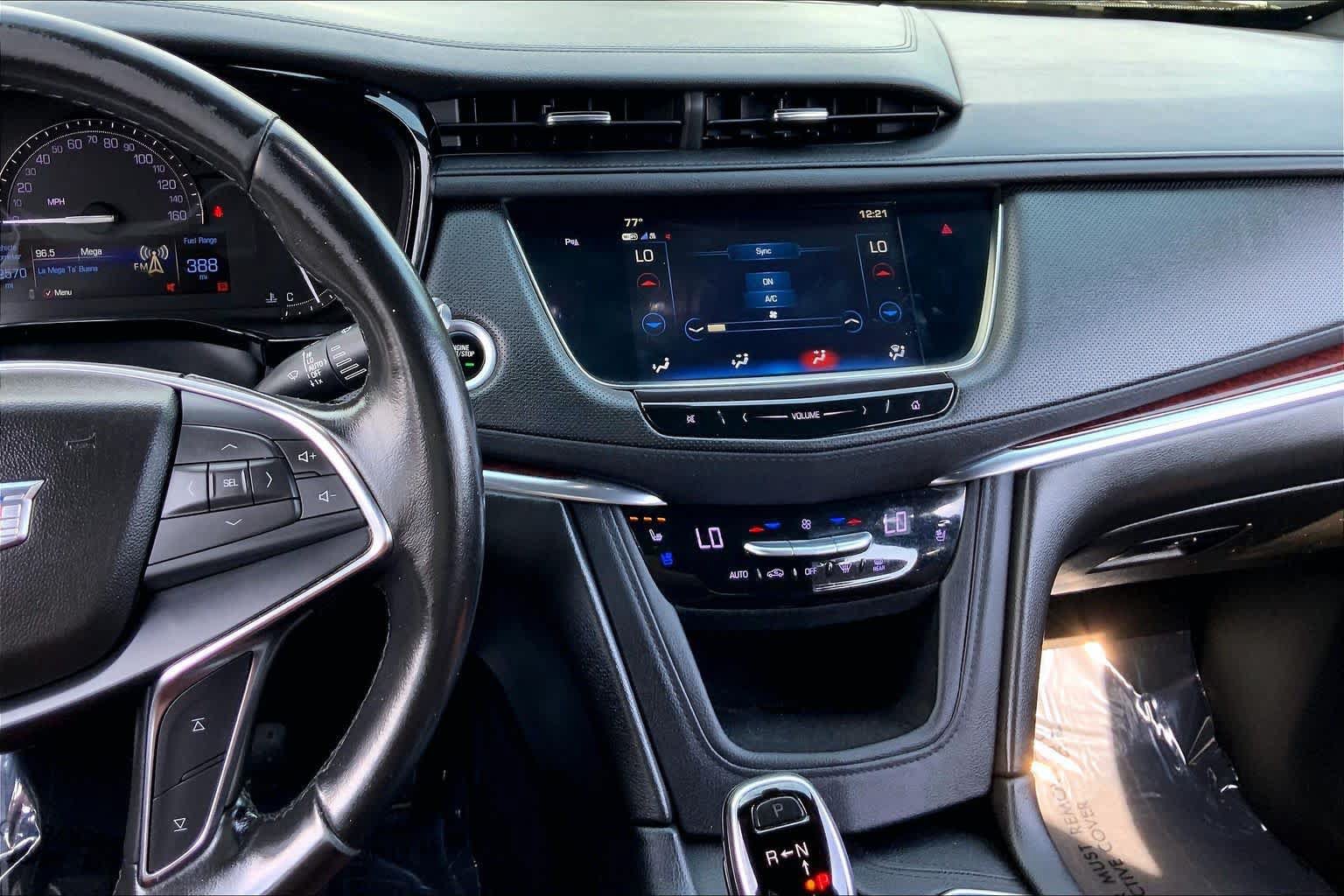 Used 2019 Cadillac XT5 Luxury AWD/4WD image 7