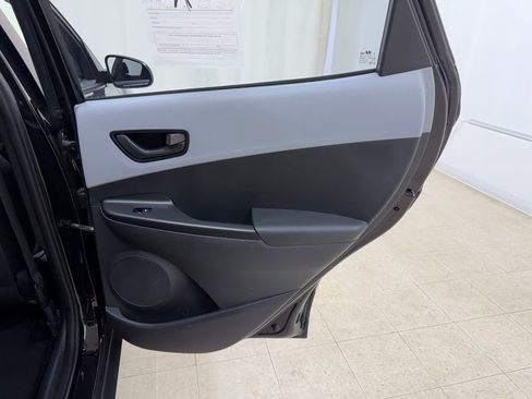 Used 2020 Hyundai Kona SE FWD image 12