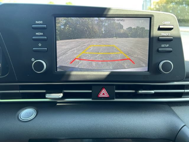 Used 2021 Hyundai Elantra SEL FWD image 15