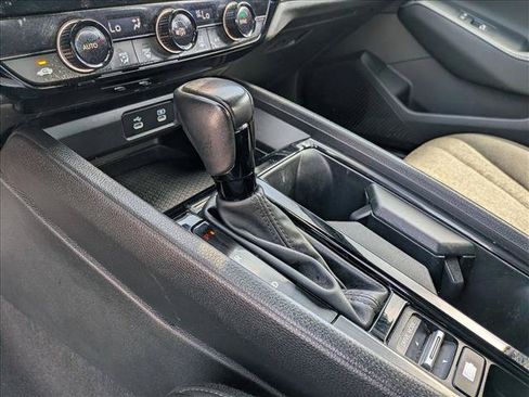 Used 2024 Honda Accord Sport image 12