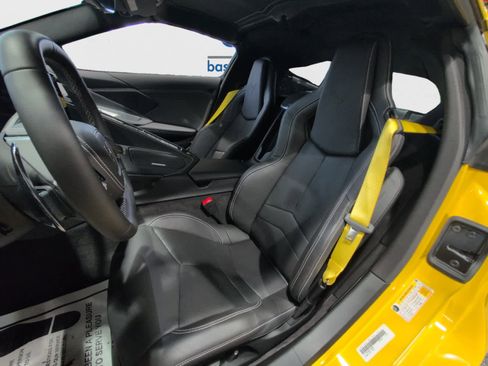 Used 2025 Chevrolet Corvette Stingray Coupe w/ Z51 Performance Package image 17