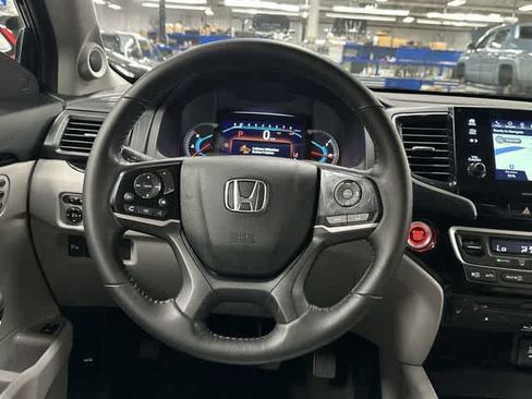 Used 2020 Honda Pilot Touring image 15