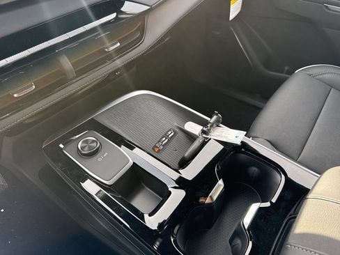 New 2026 Buick Enclave Preferred w/ Power Package FWD image 23