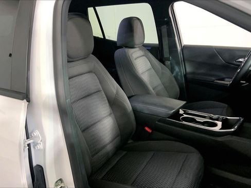 Used 2026 Chevrolet Equinox LT AWD/4WD image 7