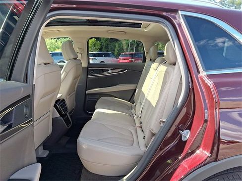 Certified 2022 Lincoln Nautilus Reserve w/ Equipment Group 201A image 11