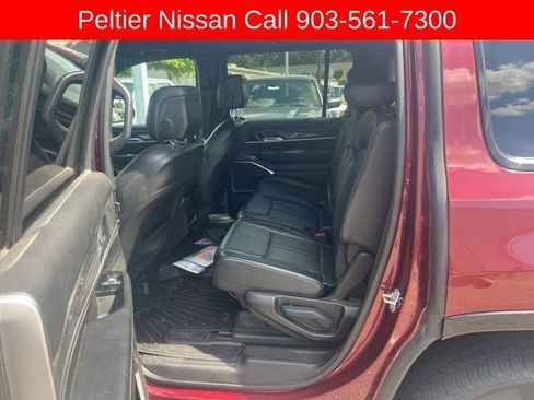 Used 2022 Jeep Wagoneer Series II RWD image 14