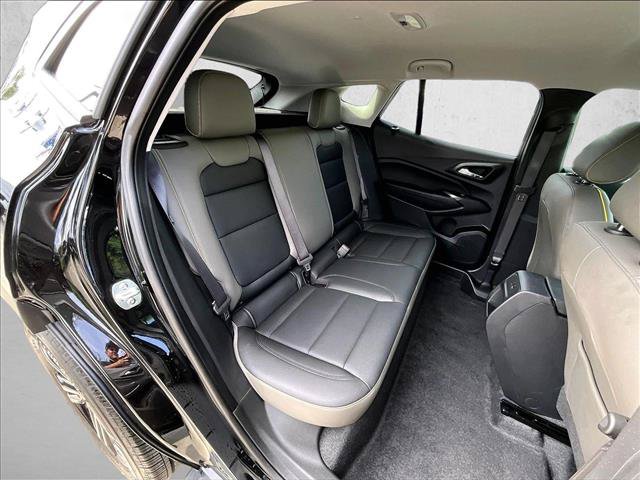 Used 2025 Chevrolet Trax ACTIV FWD image 30