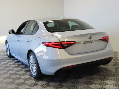 Used 2022 Alfa Romeo Giulia Sprint RWD image 3