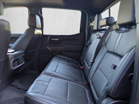 Used 2019 Chevrolet Silverado 1500 High Country image 21