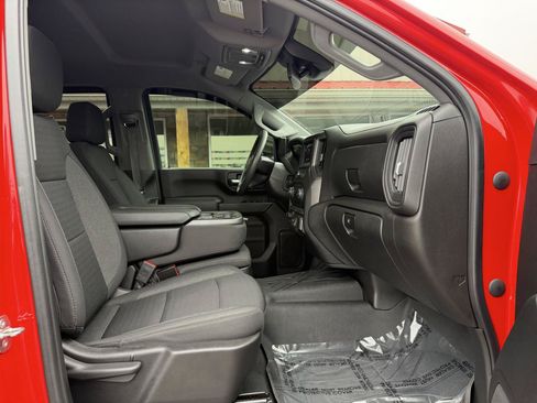 Used 2024 Chevrolet Silverado 2500 Custom w/ Custom Value Package AWD/4WD image 22