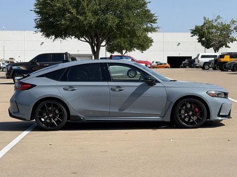Used 2025 Honda Civic Type R image 3