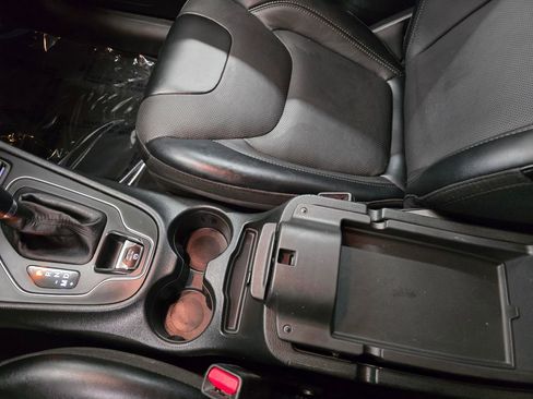 Used 2022 Jeep Cherokee Latitude Lux FWD image 27