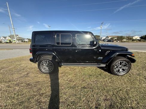 Used 2024 Jeep Wrangler High Altitude image 8