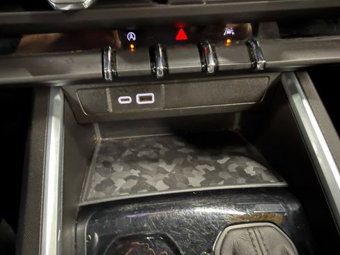 Used 2023 Chevrolet Colorado Trail Boss w/ LPO, Dark Essentials Package AWD/4WD image 37