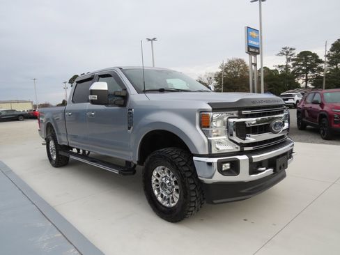Used 2022 Ford F250 XLT w/ XLT Premium Package image 6