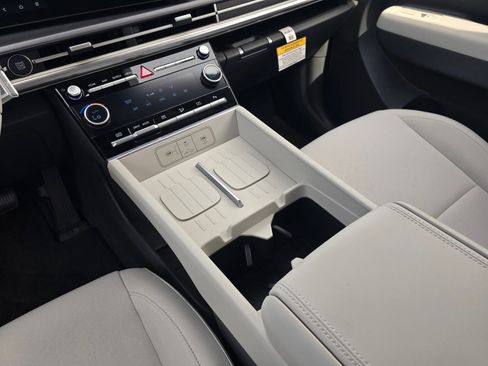 New 2026 Hyundai Santa Fe SE AWD/4WD image 17
