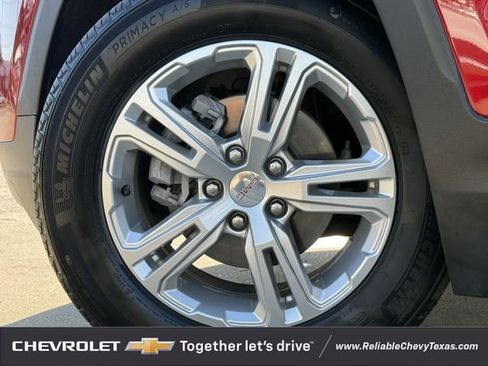 Used 2024 GMC Terrain SLE w/ Driver Convenience Package FWD image 10