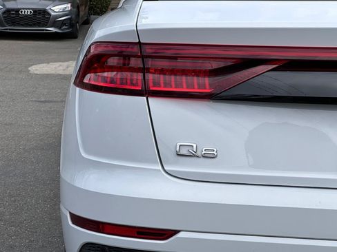 Used 2019 Audi Q8 Prestige w/ Adaptive Chassis Package AWD/4WD image 28