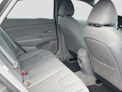 Used 2024 Hyundai Elantra SEL w/ Convenience Package FWD image 27