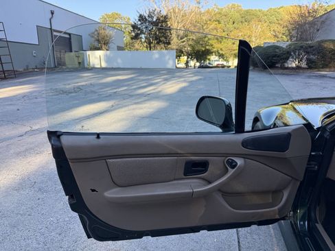 Used 2000 BMW Z3 2.5i image 28