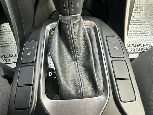 Used 2014 Hyundai Santa Fe GLS image 14