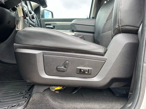 Used 2017 RAM 1500 Lone Star image 13