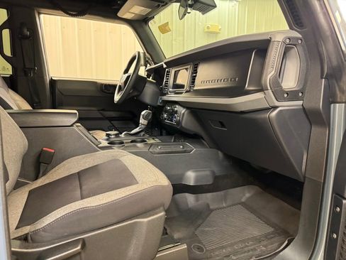 Used 2023 Ford Bronco 4-Door AWD/4WD image 25