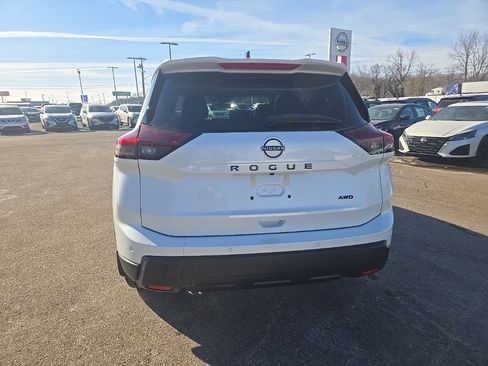 New 2026 Nissan Rogue SV image 6